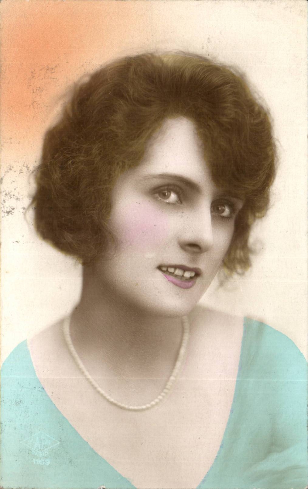 CPA Fantaisie Femme