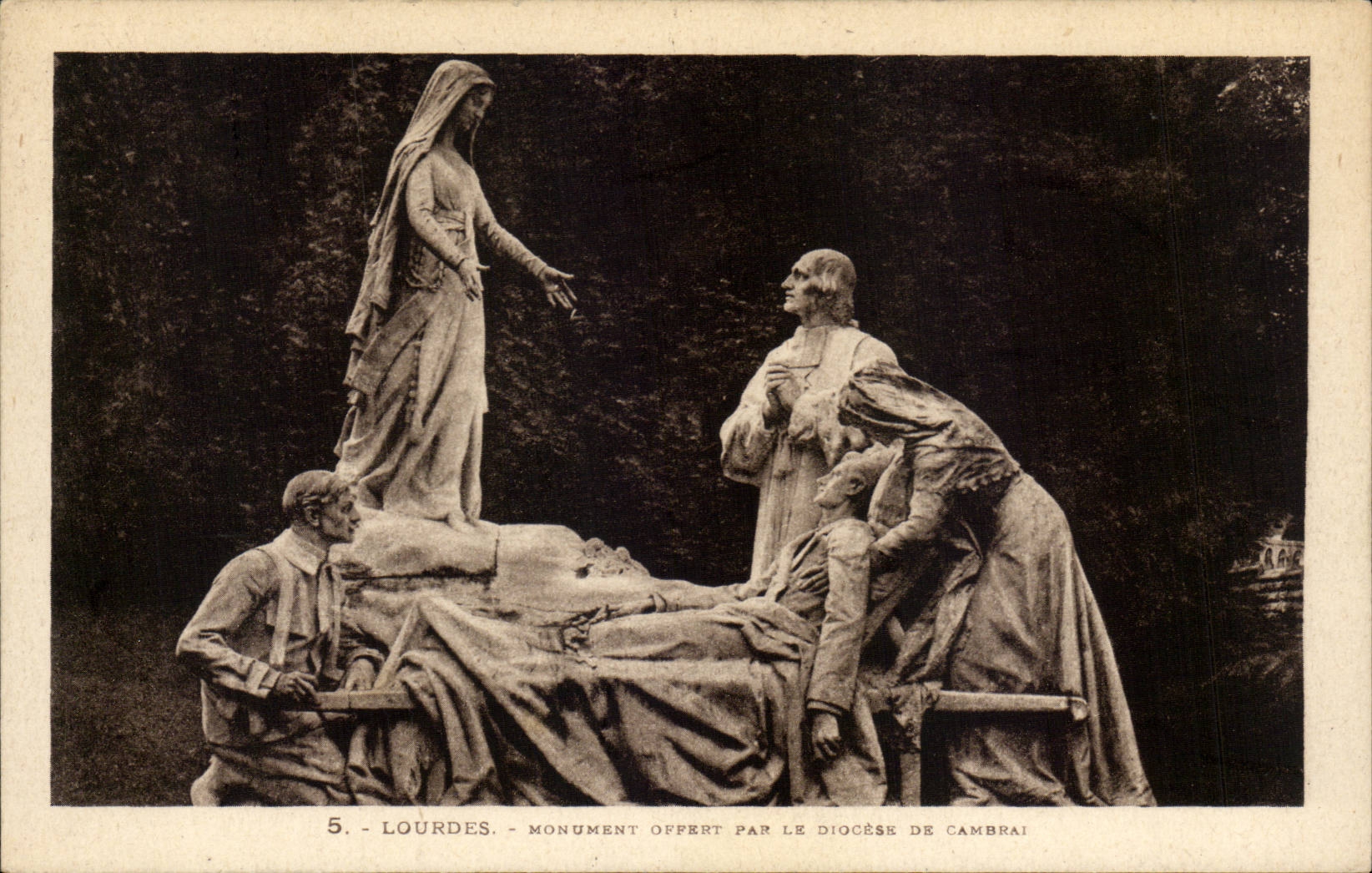 Lourdes - Monument offert par le diocèse de Cambrai — Cliché Labonche Frères