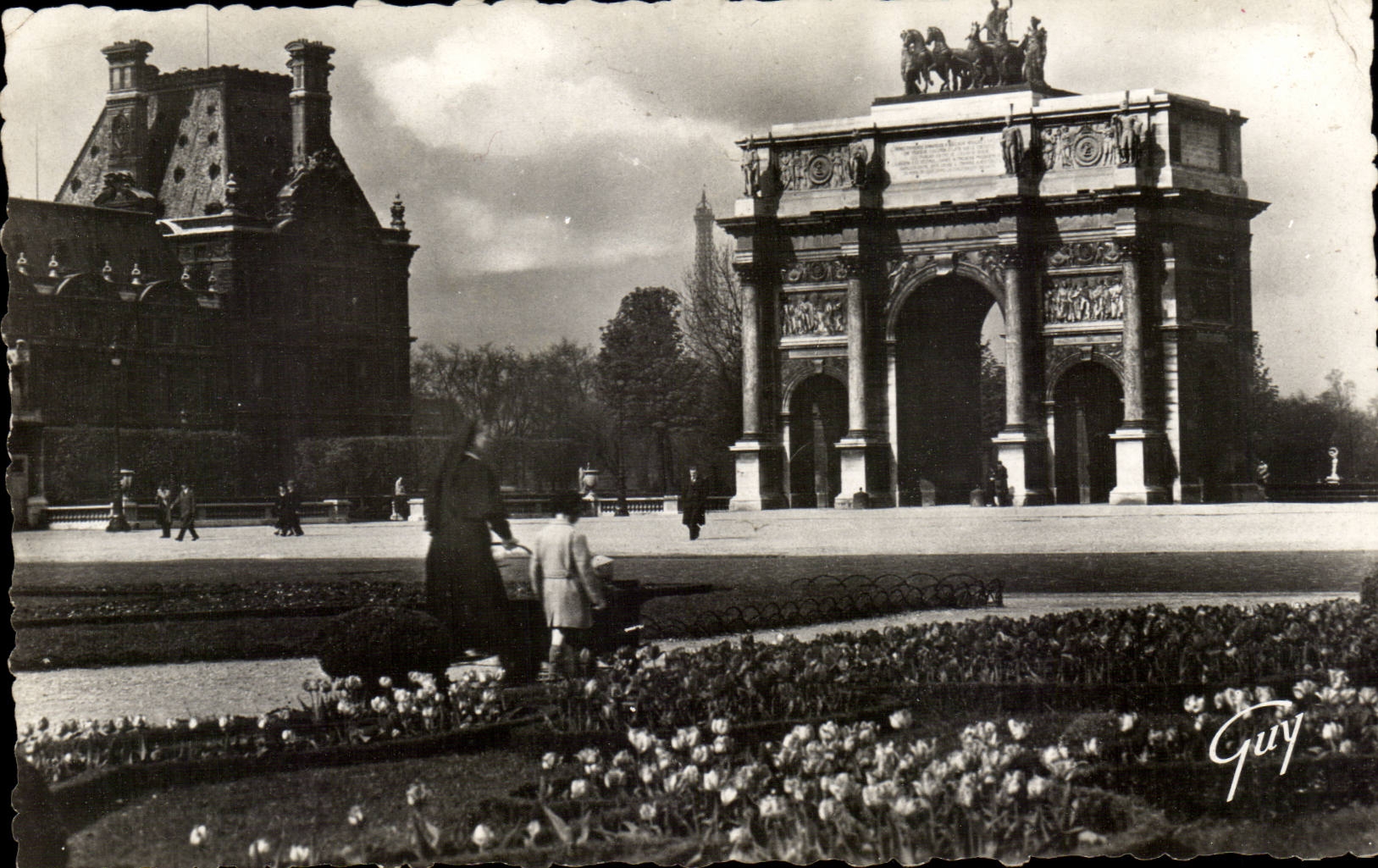 Place de la Concorde — Arc de Triomphe du Carrousel — Guy