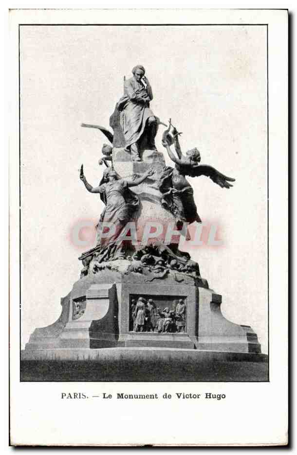 Paris CPA Le monument de Victor Hugo