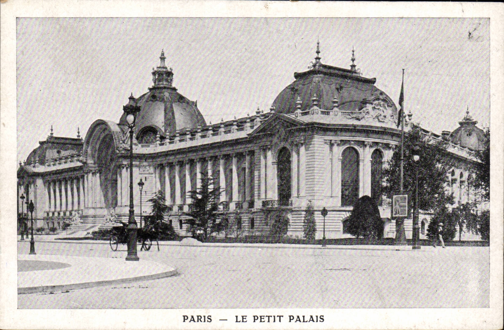 Paris CPA Le petit palais