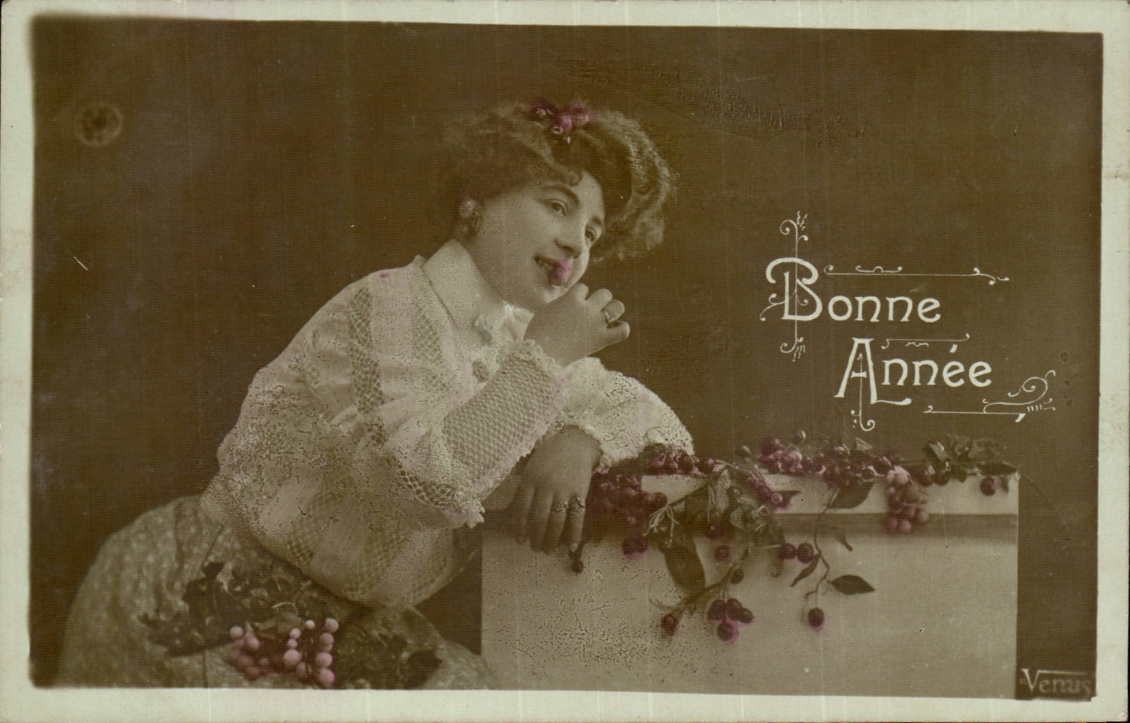Jeune femme souriante — Bonne Année — Venus