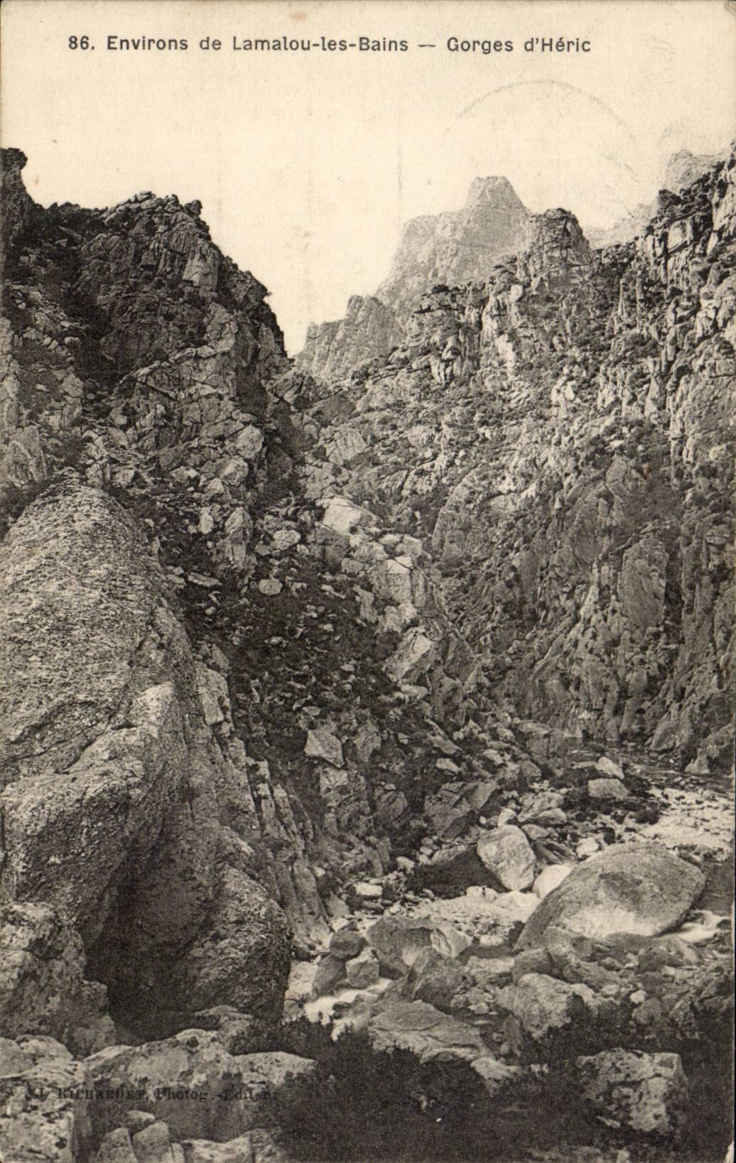 CPA Environs de Lamalou les Bains Gorges d'Heric