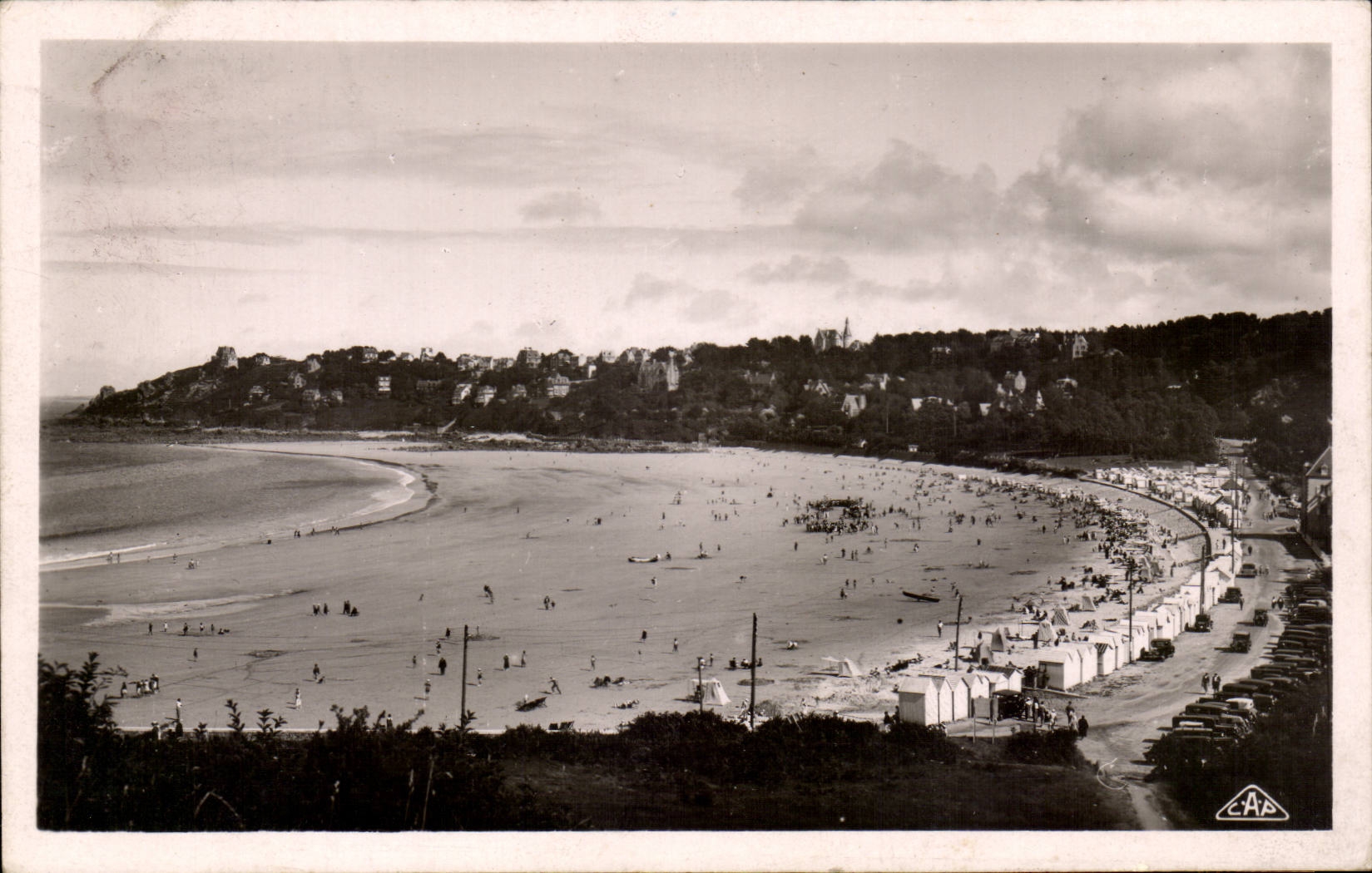 La Plage de Trestraou — Perros-Guirec — C.A.P. 79