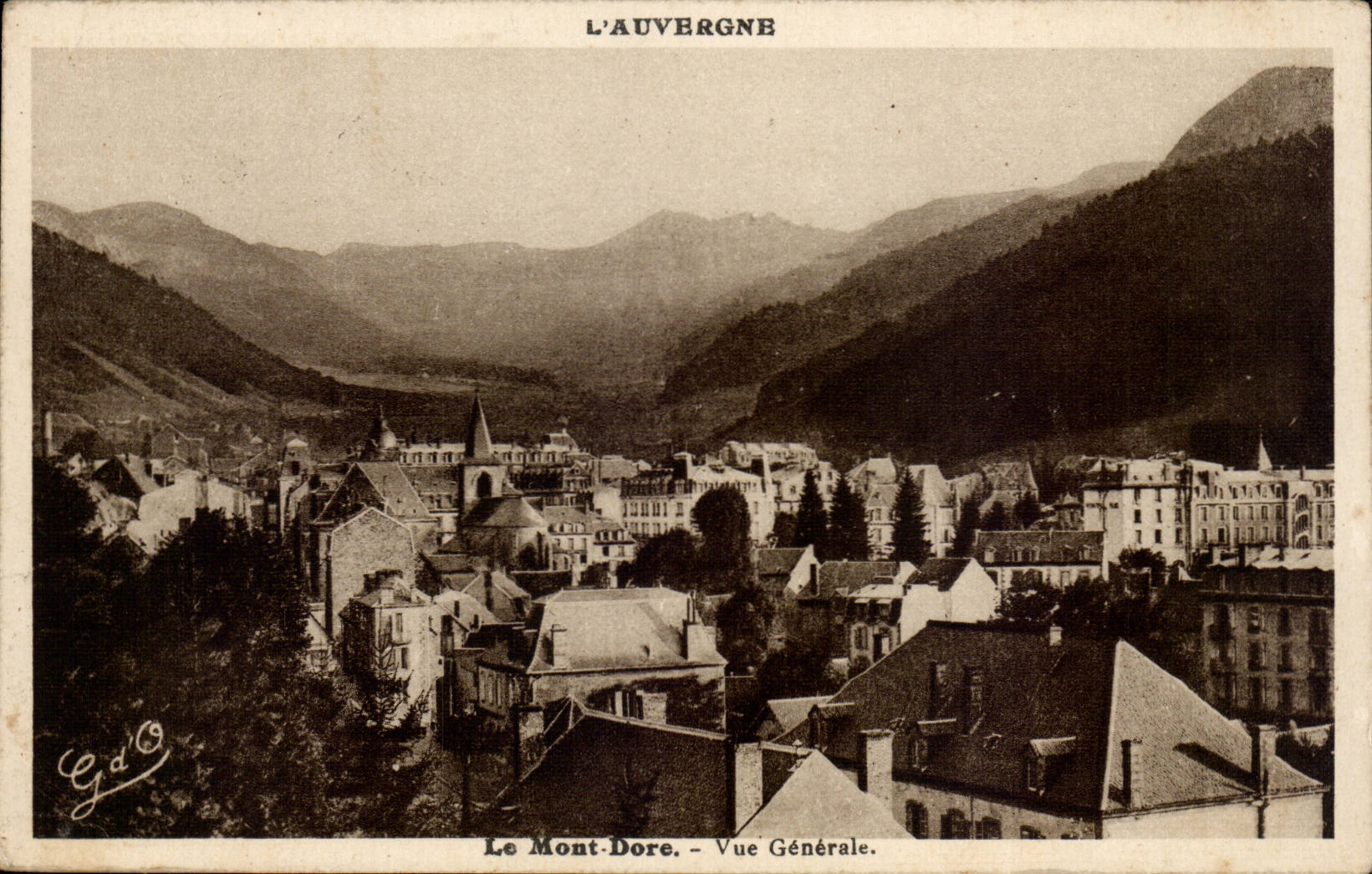 CPA Le Mont Dore Vue generale
