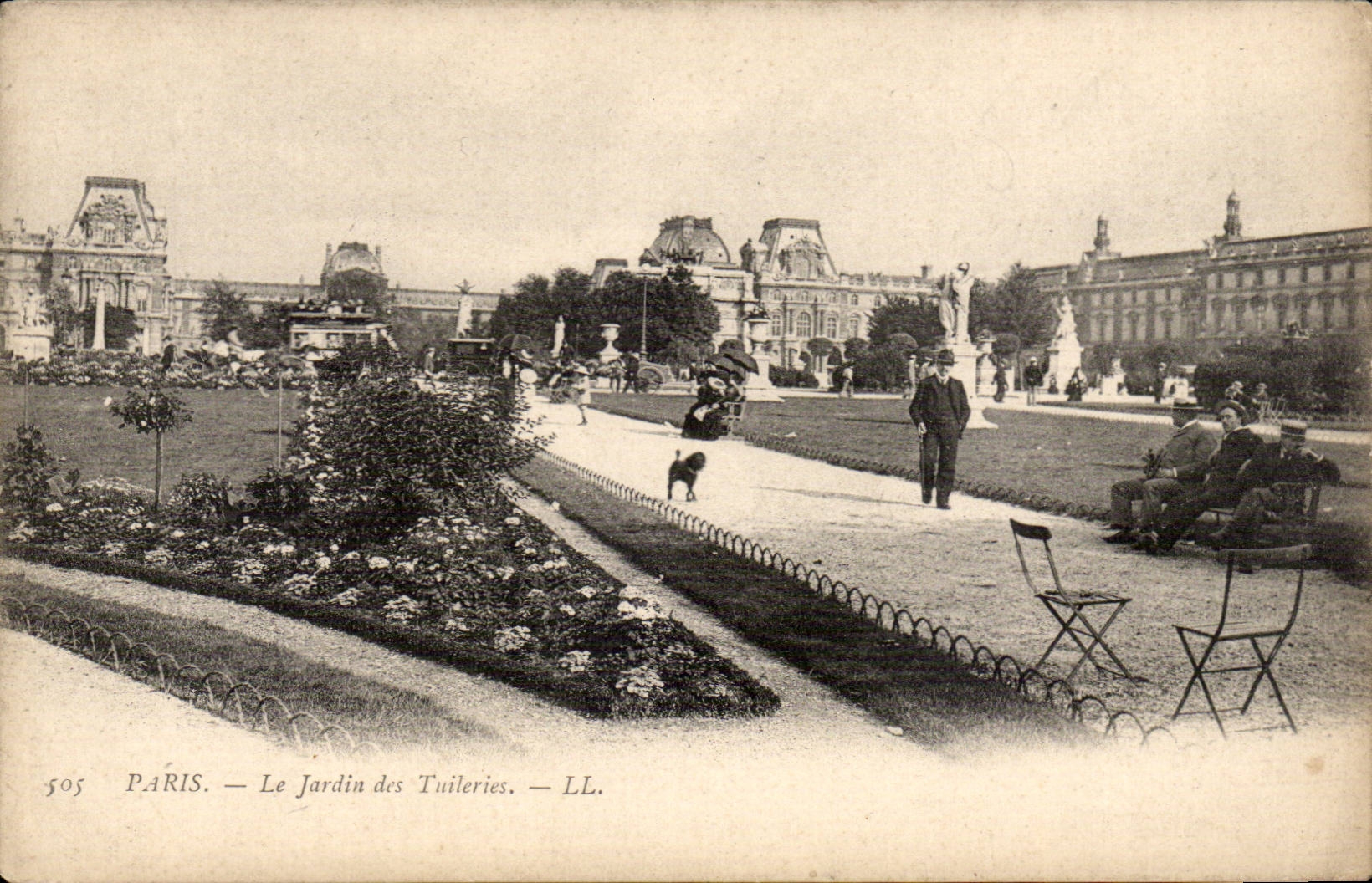 Paris CPA Le jardin des Tuileries