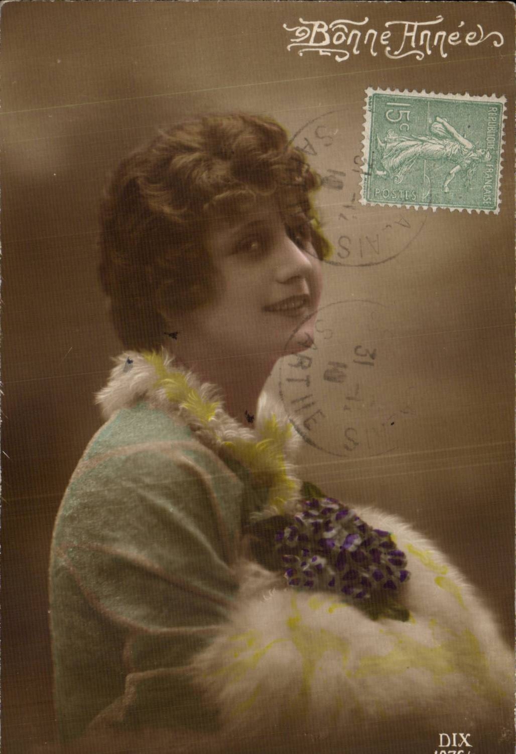 Femme en manteau fourré — Bonne Année — DIX 19764