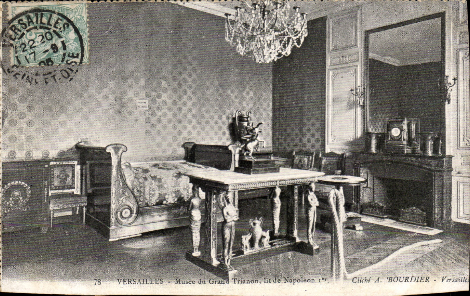 CPA Versailles Musee du Grand Trianon lit de Napoleon 1er