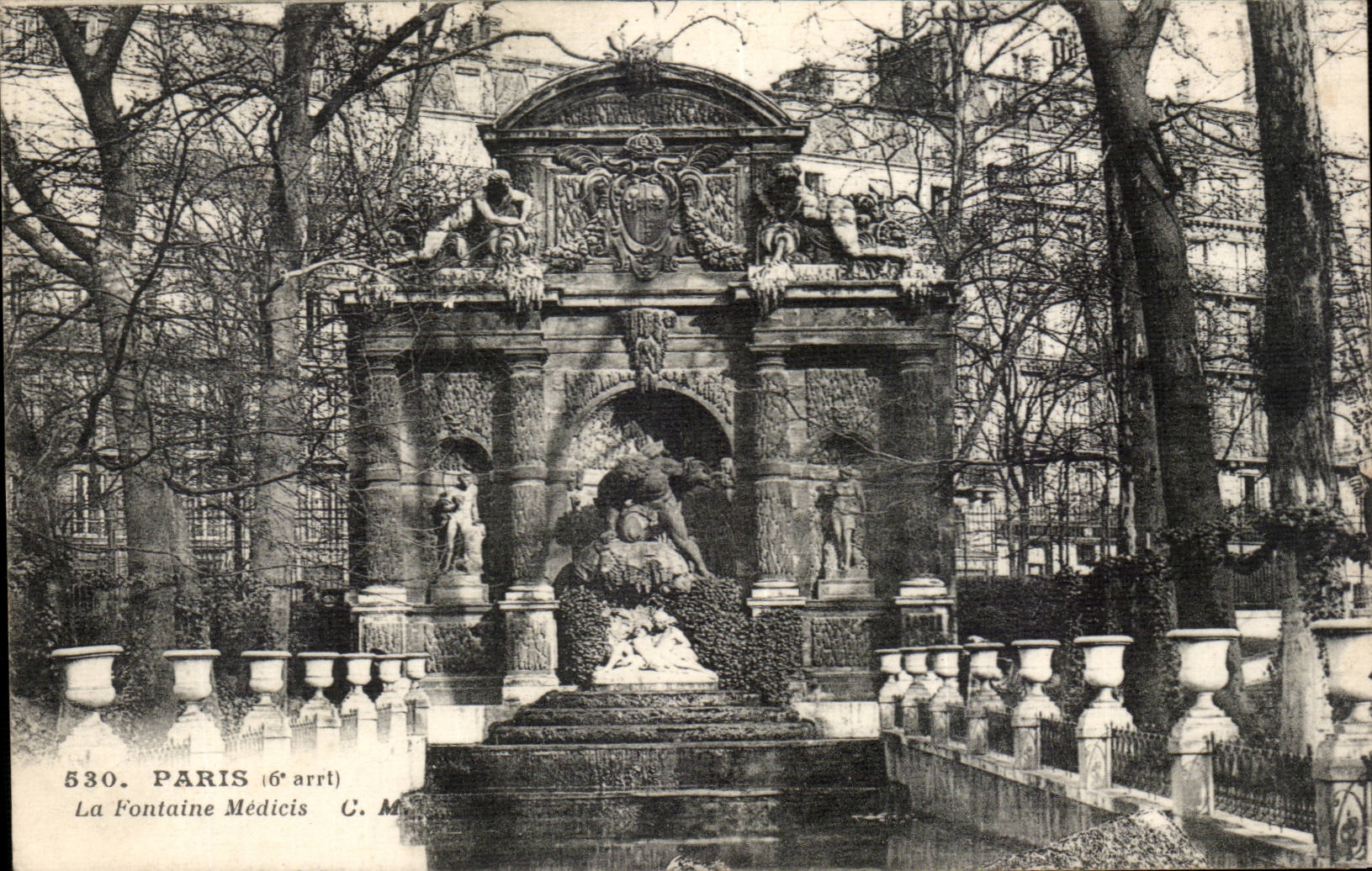 Paris CPA La fontaine Medicis
