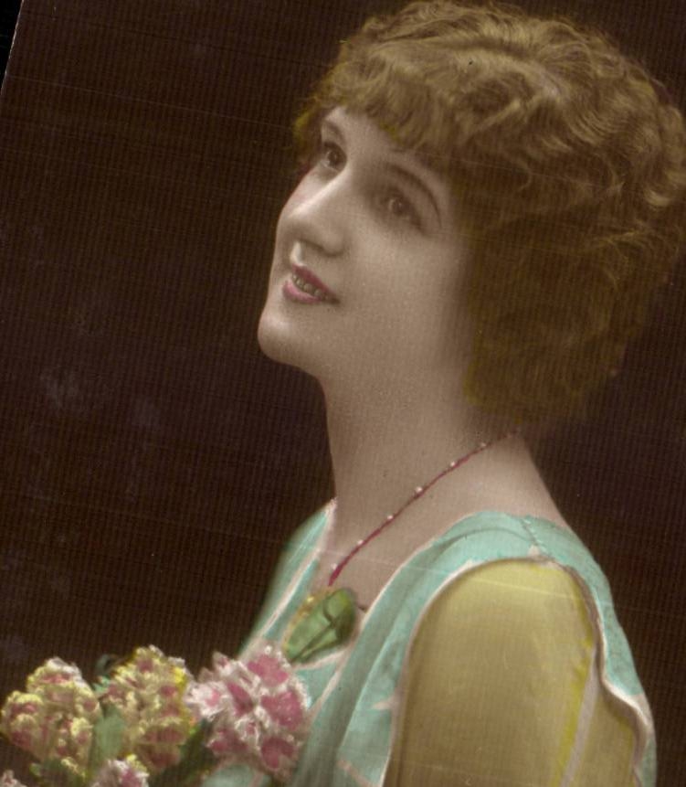 CPA Fantaisie Femme