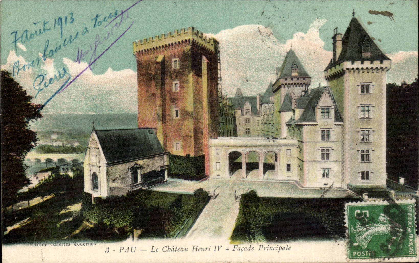 CPA Pau Le chateau Henri IV Facade principale