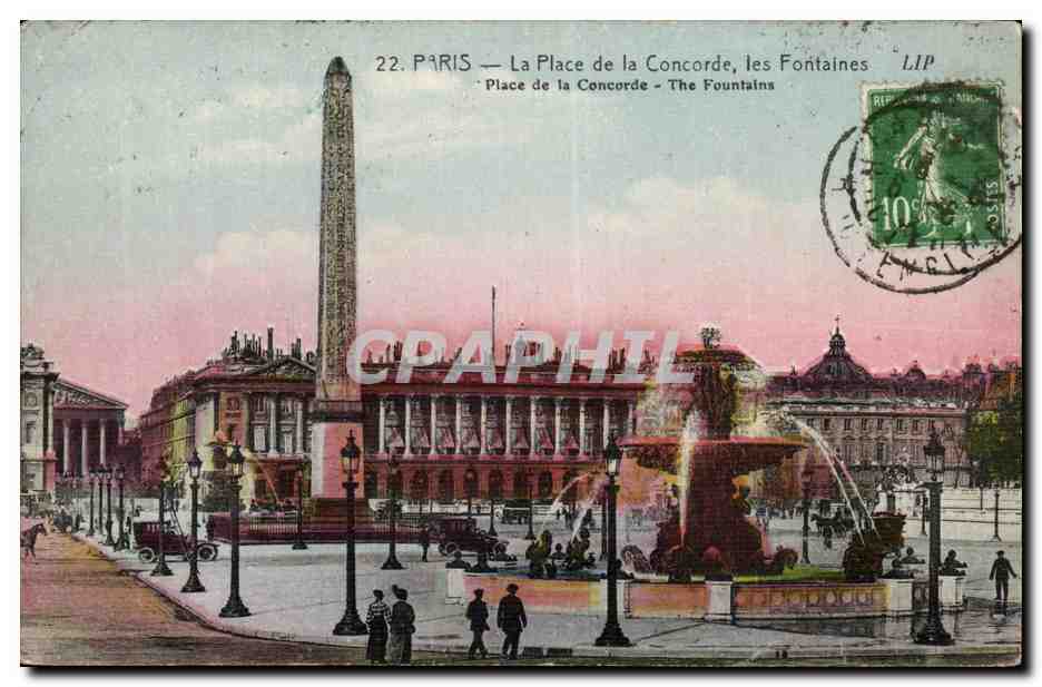 Paris CPA La place de la Concorde Les fontaines