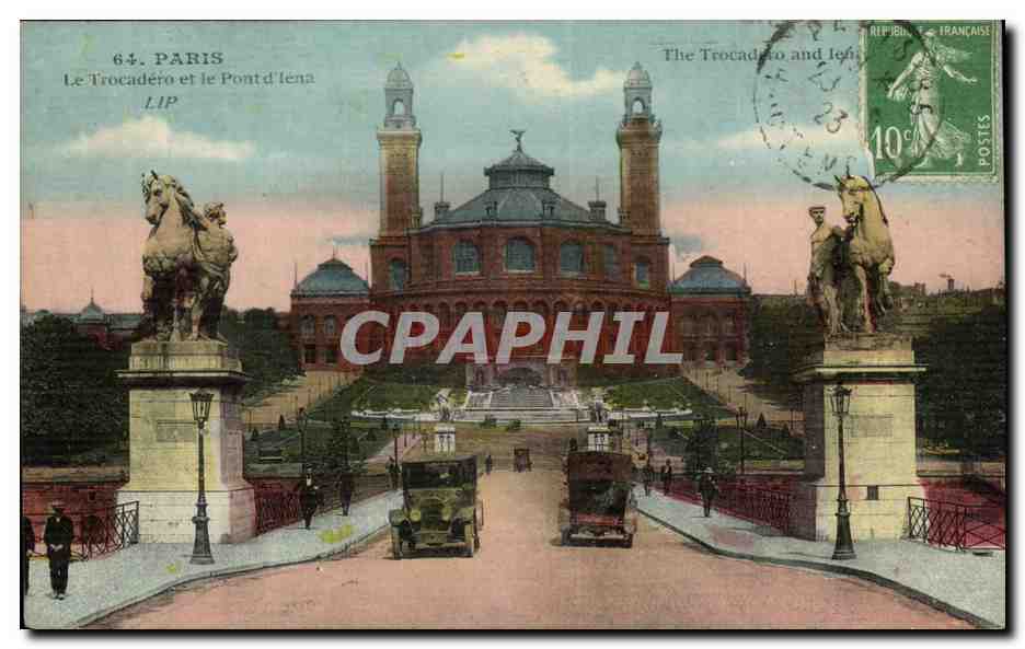 Paris CPA Le Trocadero et le pont d'iena