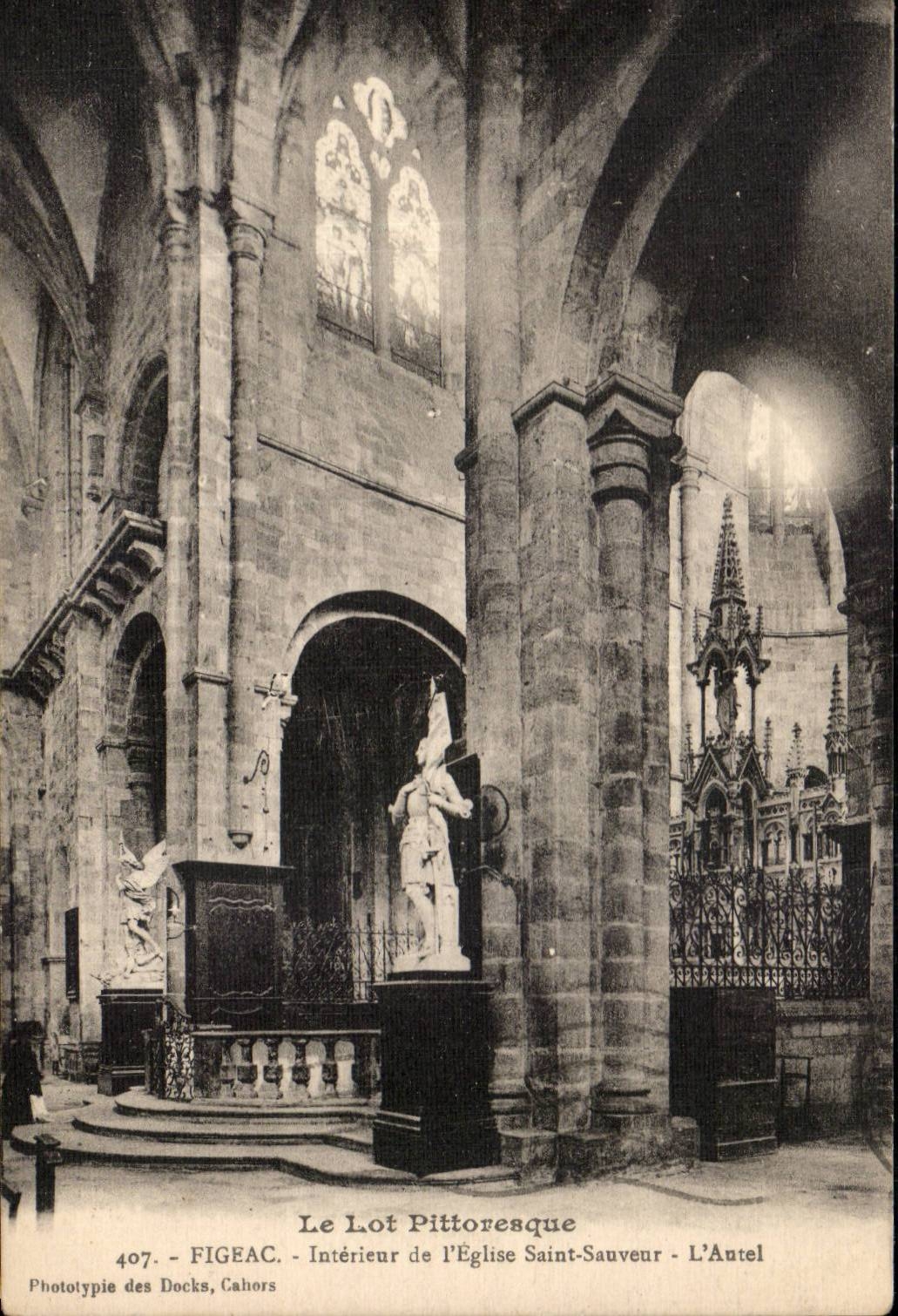 Figeac CPA Interieur de l'eglise Saint Sauveur l'autel