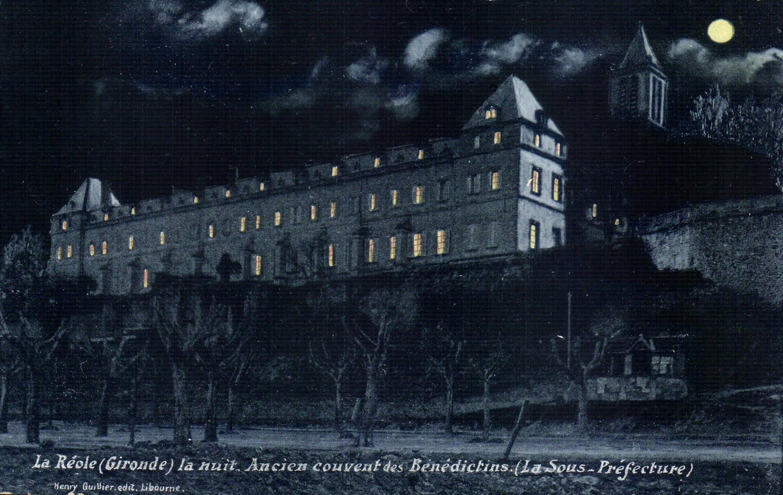 La Réole (Gironde) la nuit — Ancien couvent des Bénédictins (La Sous-Préfecture) — Henry Guiblier, Libourne