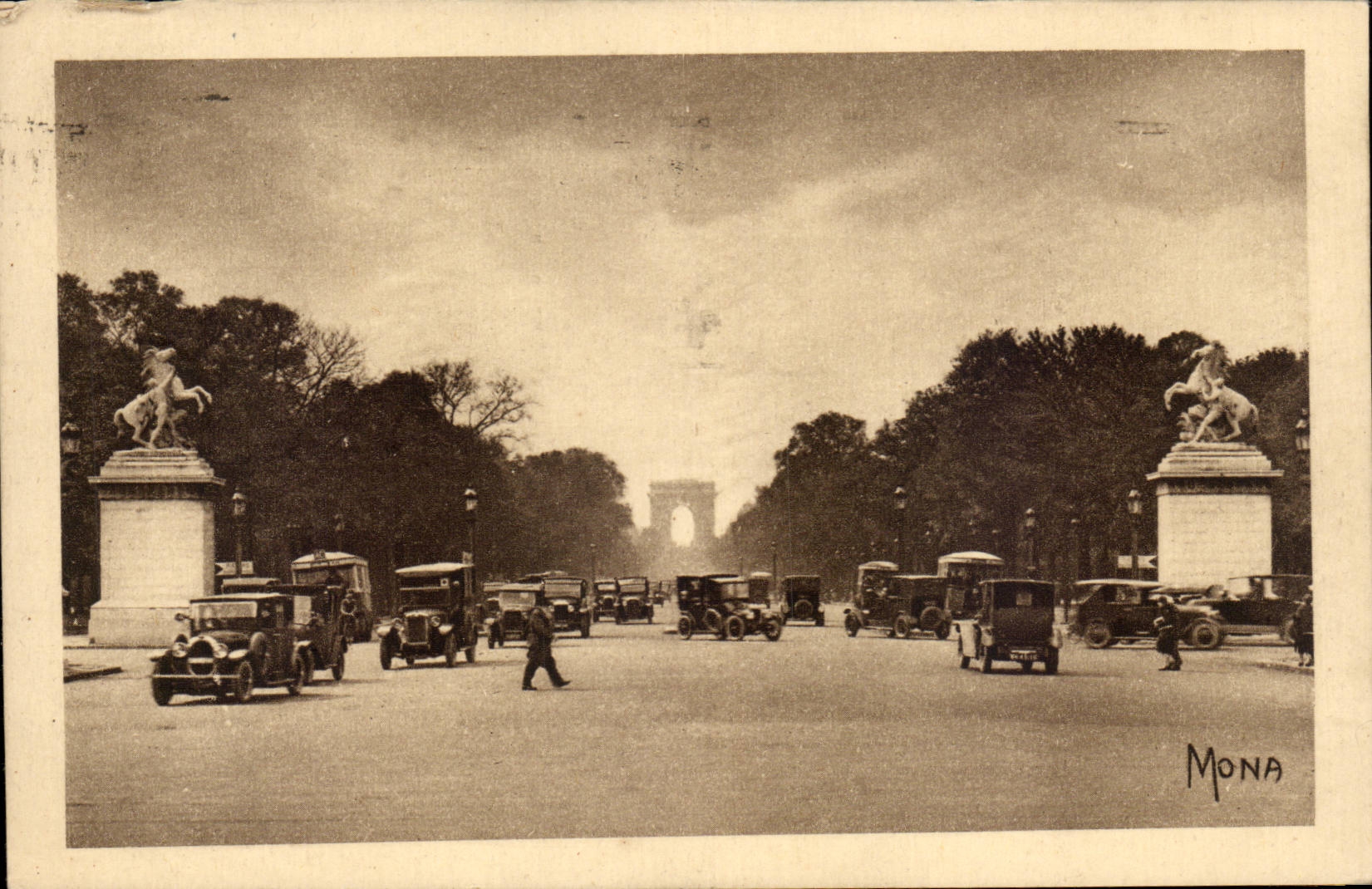 Paris CPA Avenue des Champs Elysees
