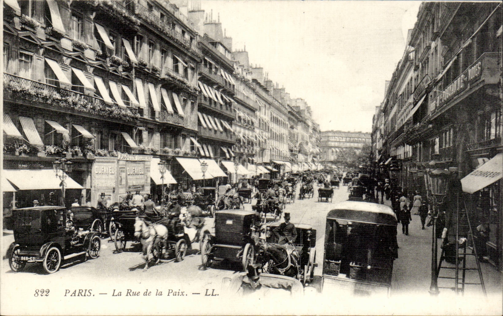 Paris CPA La rue de la Paix
