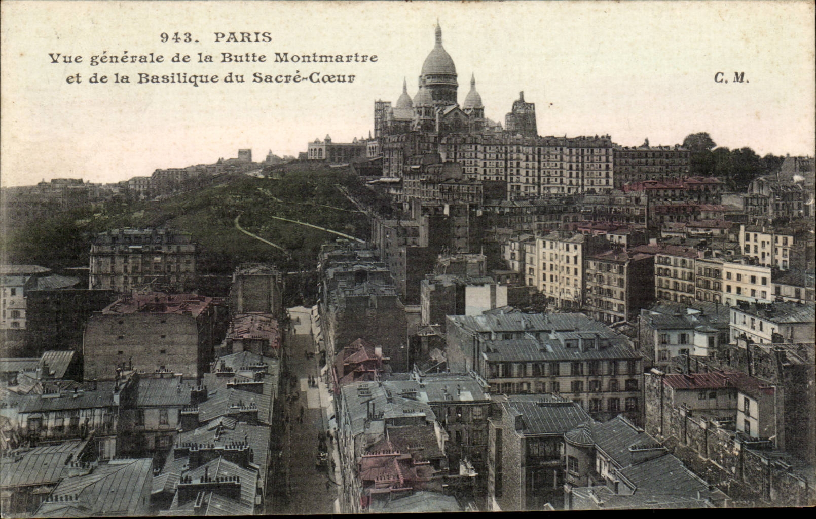Paris CPA Vue generale de la Butte Montmartre et de la basilique du Sacre Coeur