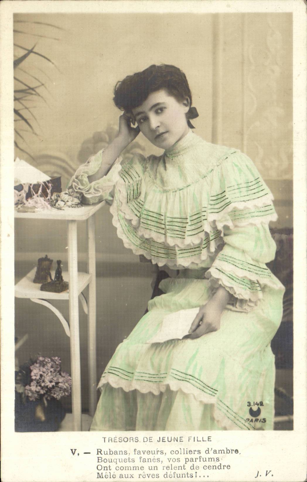 Jeune fille — Trésors de jeune fille — J.V. Paris n°3.142