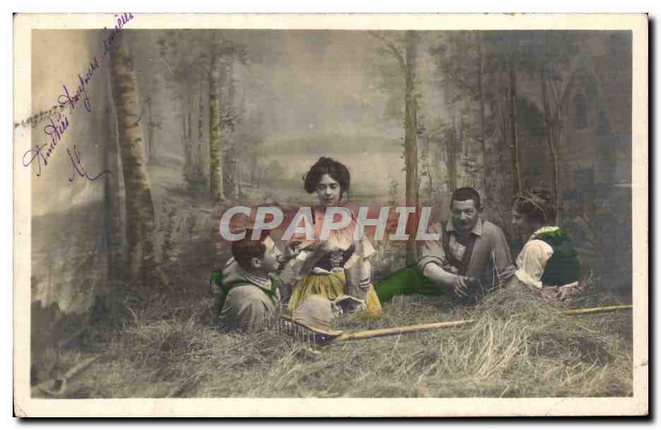 CPA Fantaisie Femme Paysans Folklore