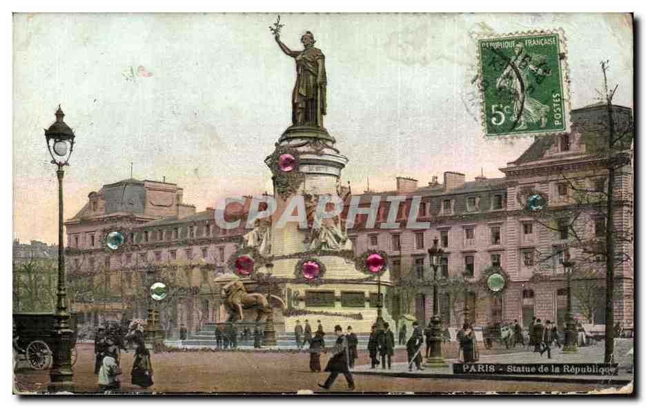 CPA Paris Statue de la Republique ( brillants )