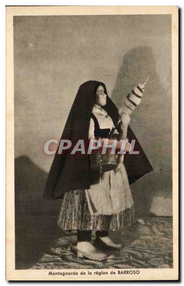 Montagnarde de la région de BARROSO — costume traditionnel — éditée pour l'Exposition de Paris 1937