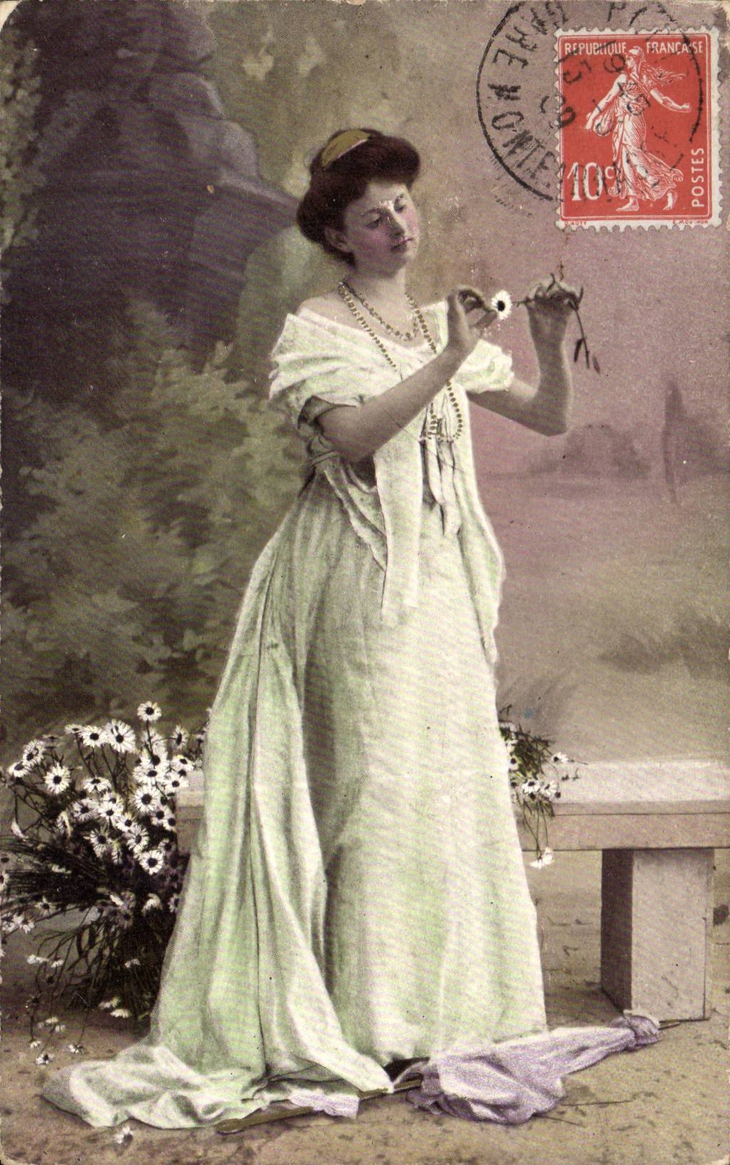CPA Fantaisie Femme