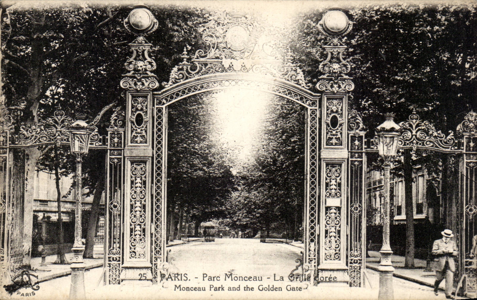 CPA Paris Parc Monceau La grille doree 