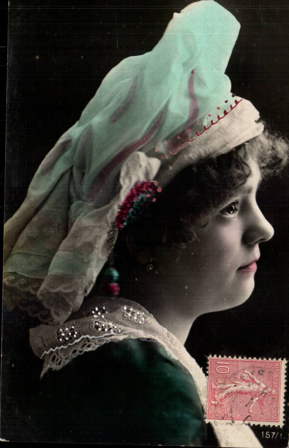 Junge Frau in bretonischer Haube — Portrait — unbekannter Verlag, Nr. 157/1