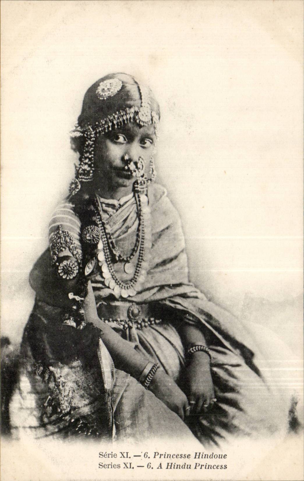 CPA Inde India Princesse Hindoue