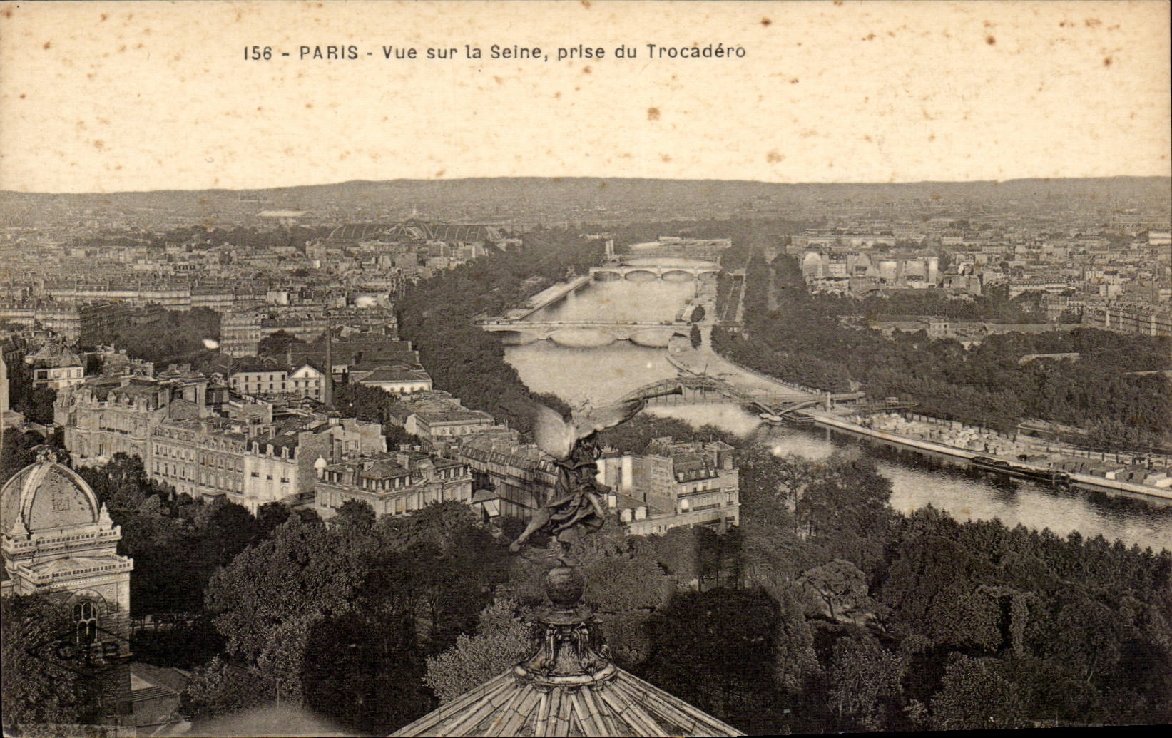Paris CPA Vue sur la SEine prise du Trocadero