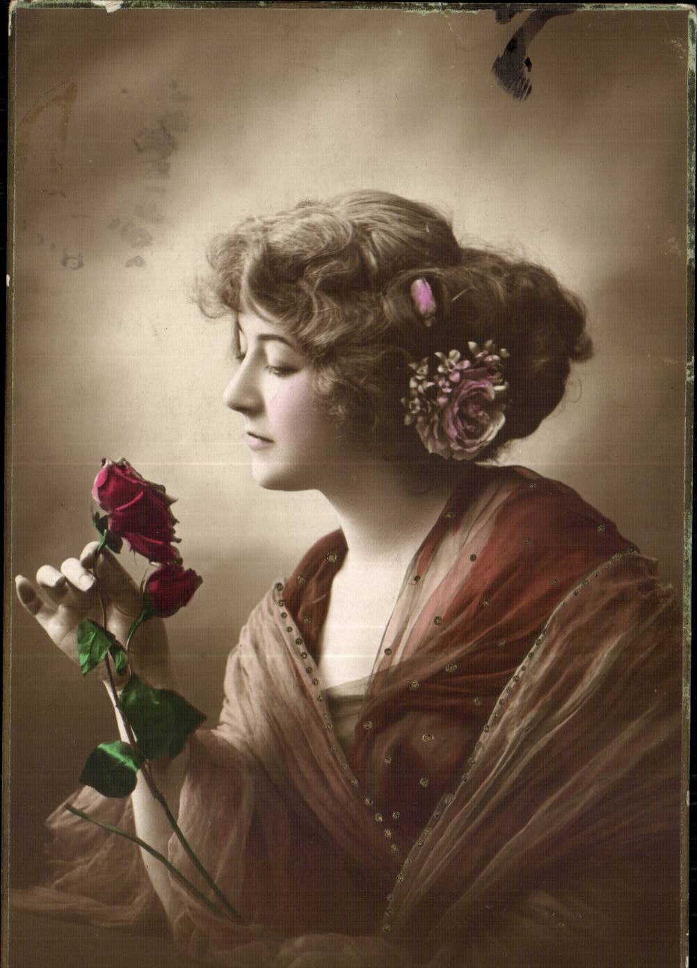 CPA FAntaisie Femme