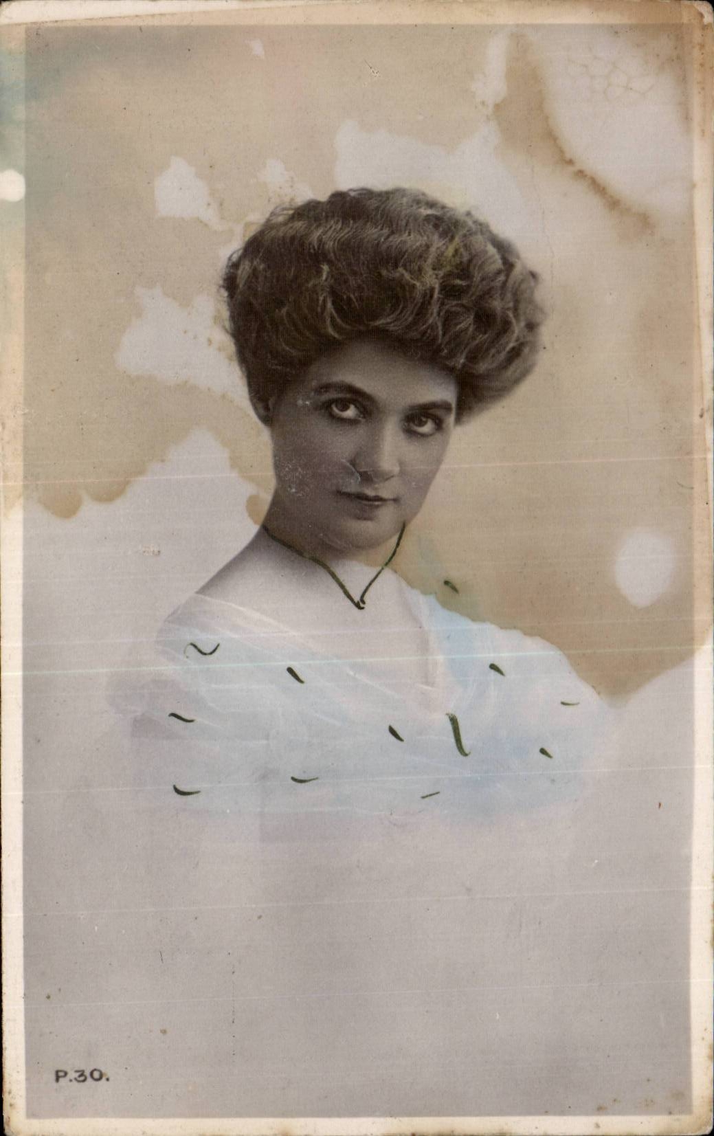 CPA FAntaisie Femme