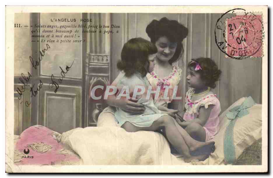 Famille — scène intime — L'Angelus Rose, Paris