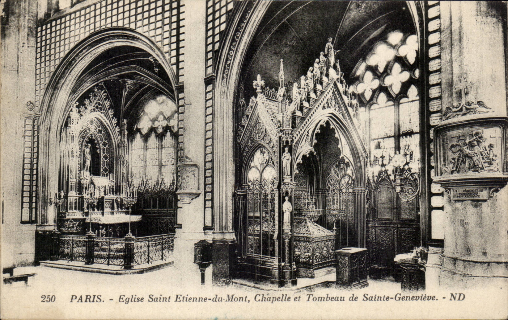 Paris CPA Eglise Saint Etienne du Mont Chapelle et tombeau de Sainte Genevieve