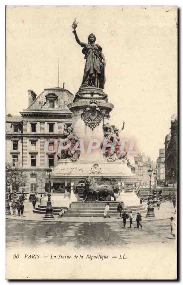 Paris CPA La statue de la Republique