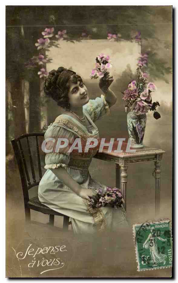 Je pense à vous — femme assise avec des fleurs — éditeur non visible