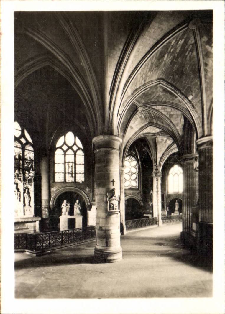 Paris CPA Eglise st Germain de l'auxerrois
