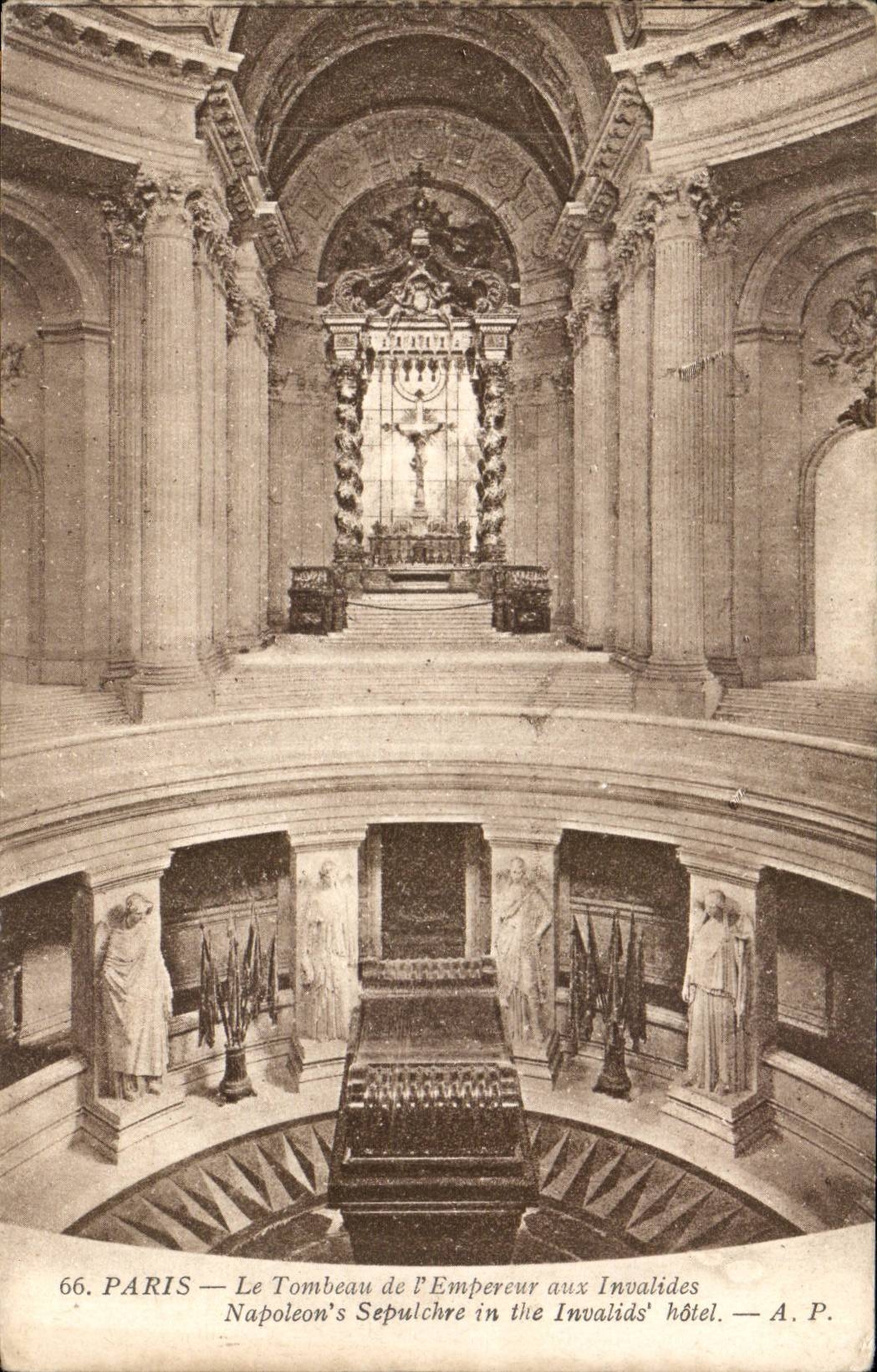 Paris CPA Le tombeau de l'empereur aux Invalides Napoleon