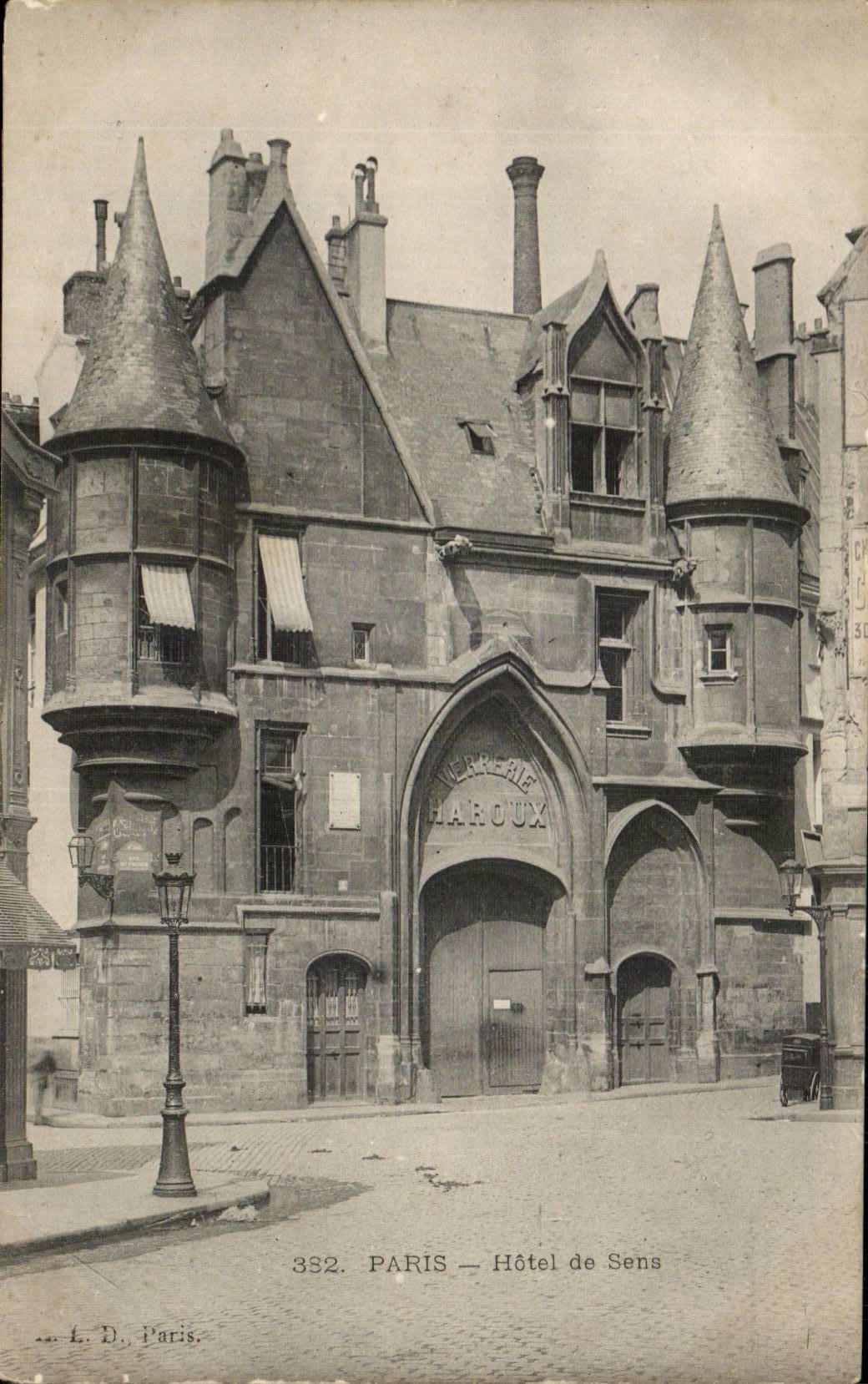 CPA Paris Hotel de Sens