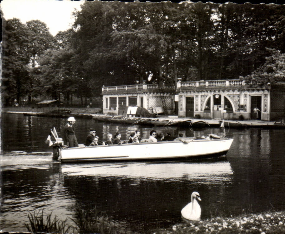 CPA Lyon Le parc de la tete d'or L'embarcadere