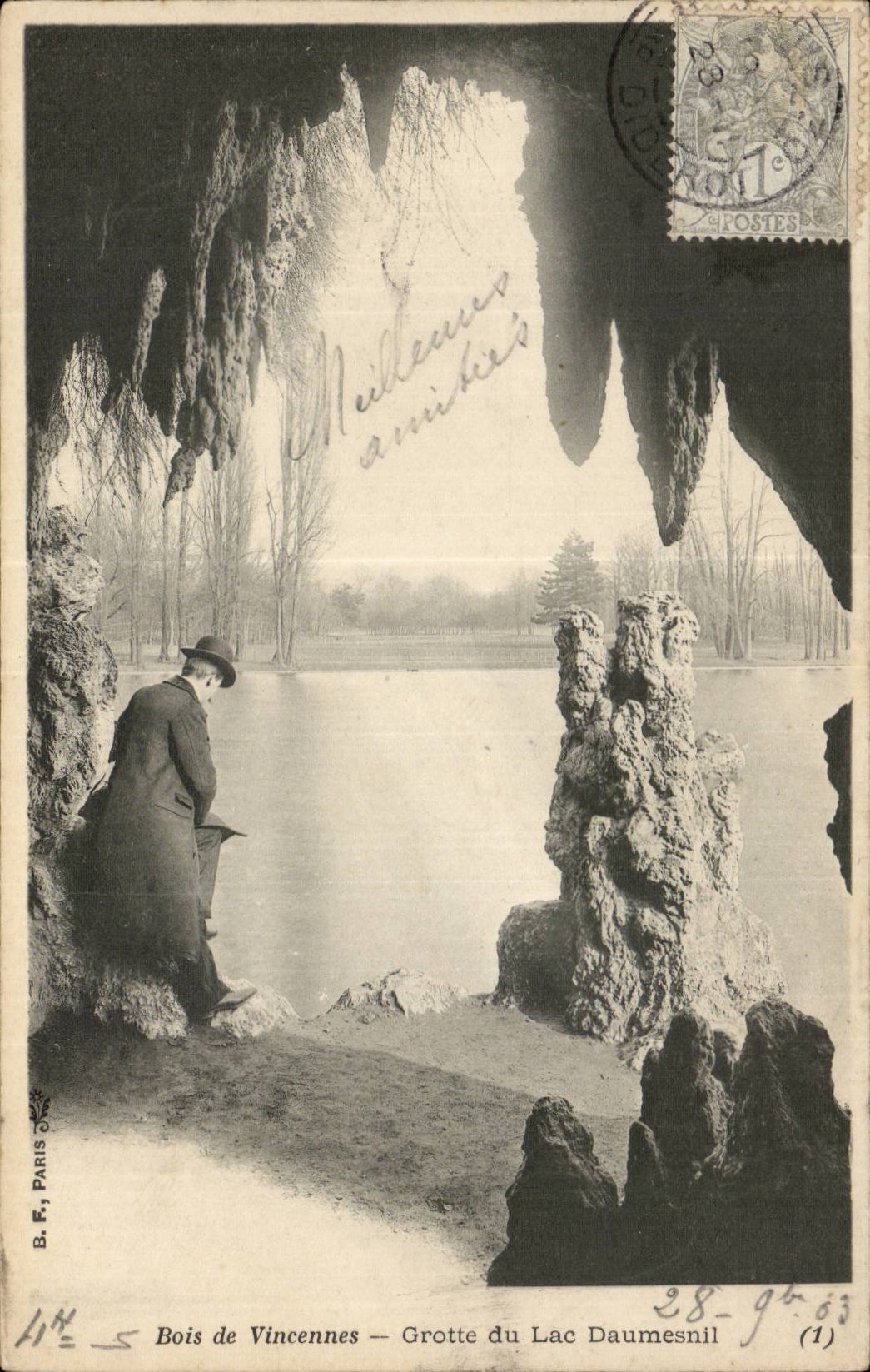 CPA Bois de Vincennes GRotte du lac Daumesnil