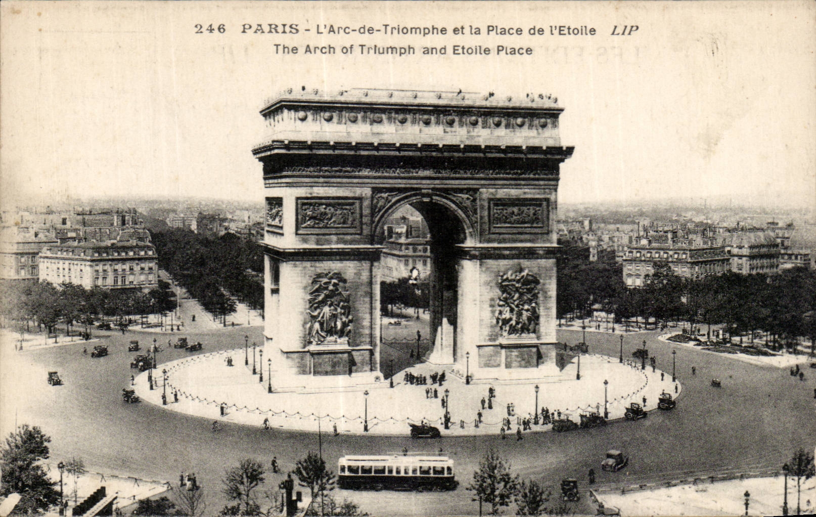 CPA Paris Arc de triomphe et la place de l'etoile