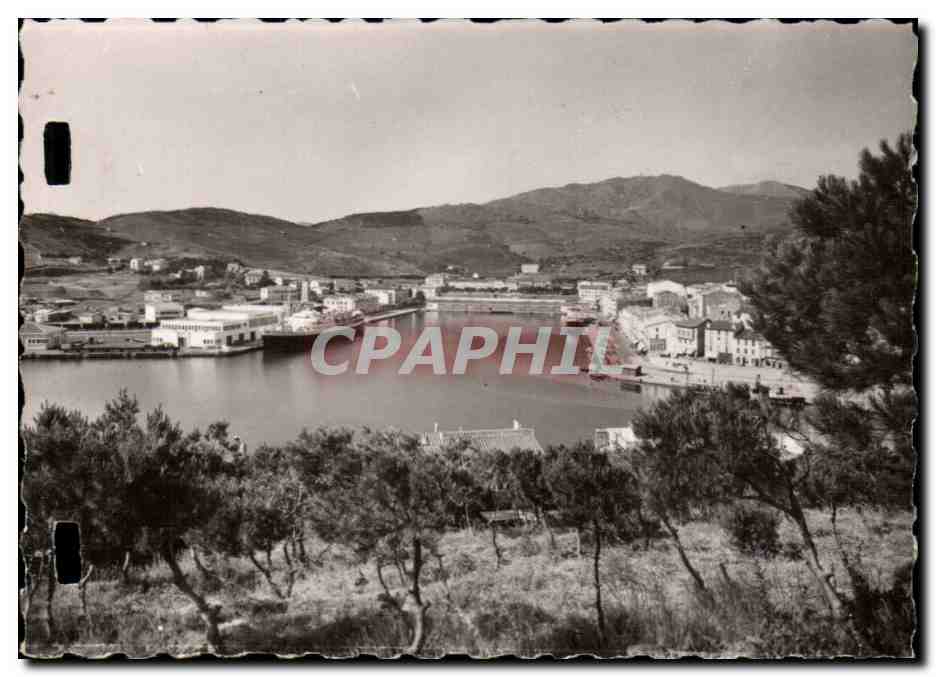 Port Vendres CPA Le port et la ville