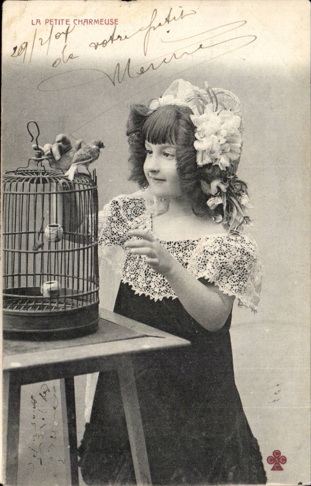 CPA Fantaisie La petite charmeuse d'oiseaux