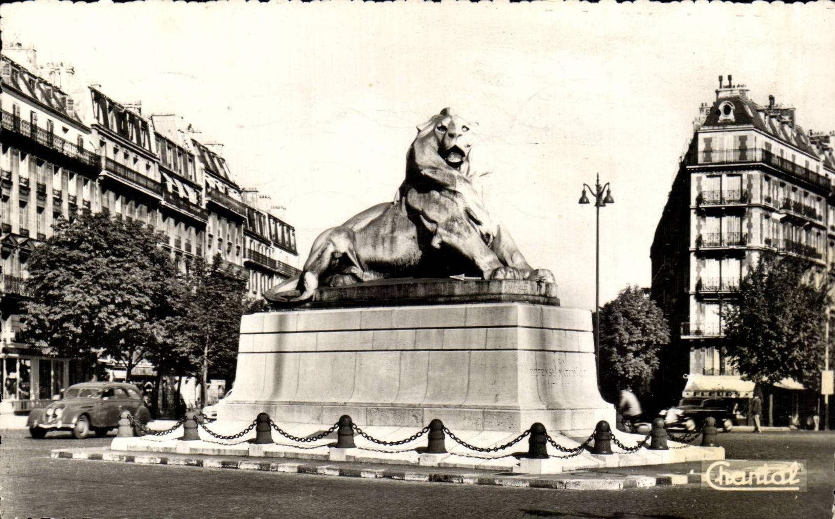 Paris CPM Le lion de Belfort