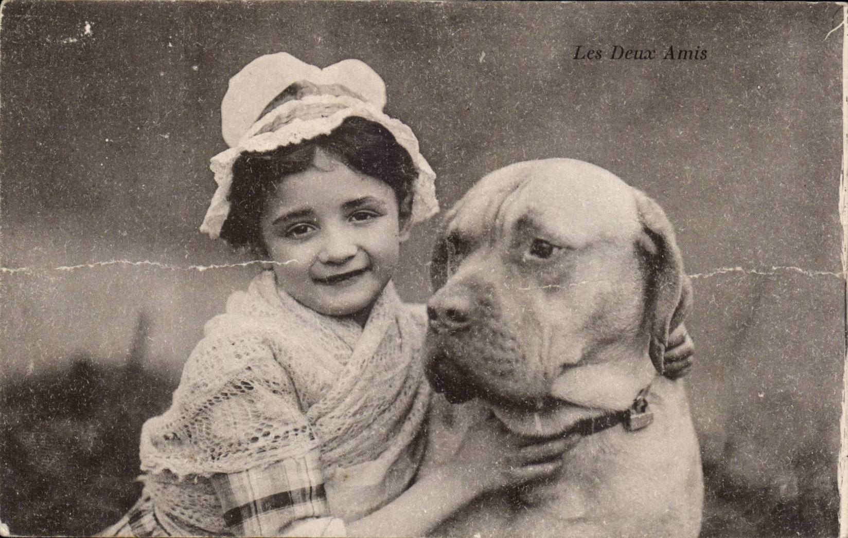 Fille et chien — Les Deux Amis — Photo-arts H. Sérin, Paris