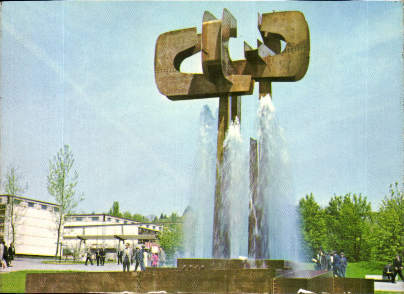 CPM Exposition nationale suisse Lausanne avril octobre 1964 Fontaine a la gloire de l'eau