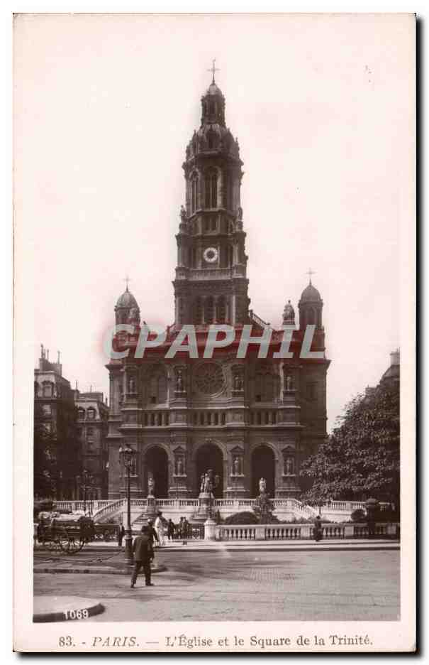 Paris CPA L'eglise et le square de la Trinite