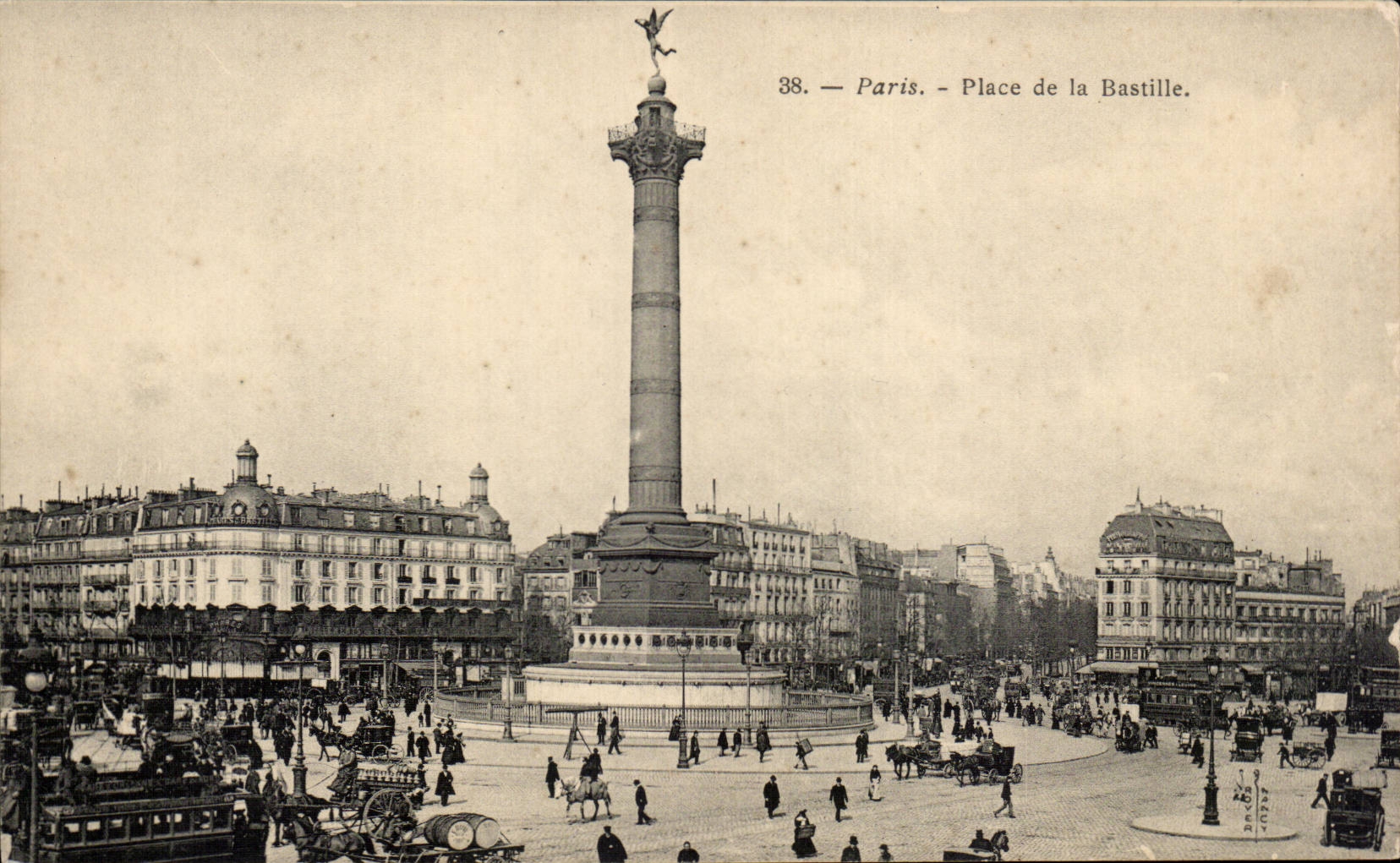 Paris CPA Place de la Bastille